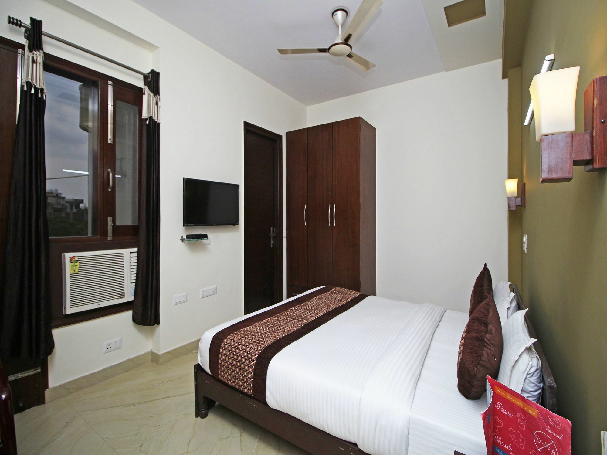 Fabhotel Mannat Residency Sec 52 Gurgaon Eksteriør billede